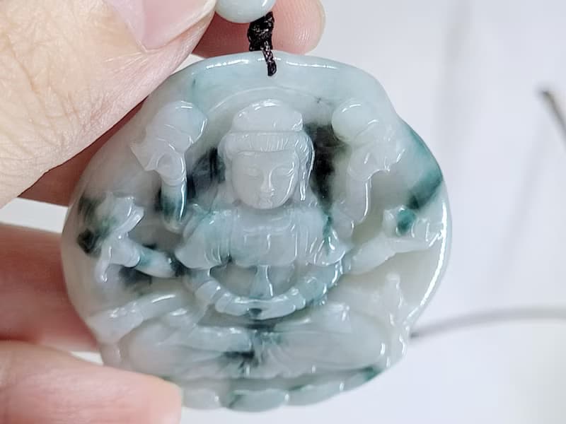 【親翠】天然翡翠 隨形嬌感底飄花千手觀音項鍊 佛系 畢業禮物
