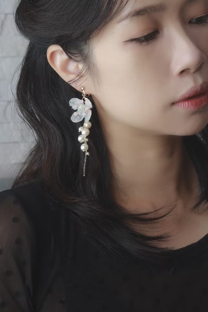 豐盛果實 婚禮的祝福 仿真珍珠垂墜式耳環 水晶花耳環