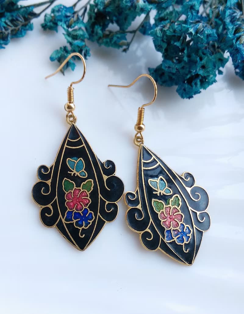 Vintage Jewelry 西洋古董飾品 黑底花卉 景泰藍 耳勾 針式耳環