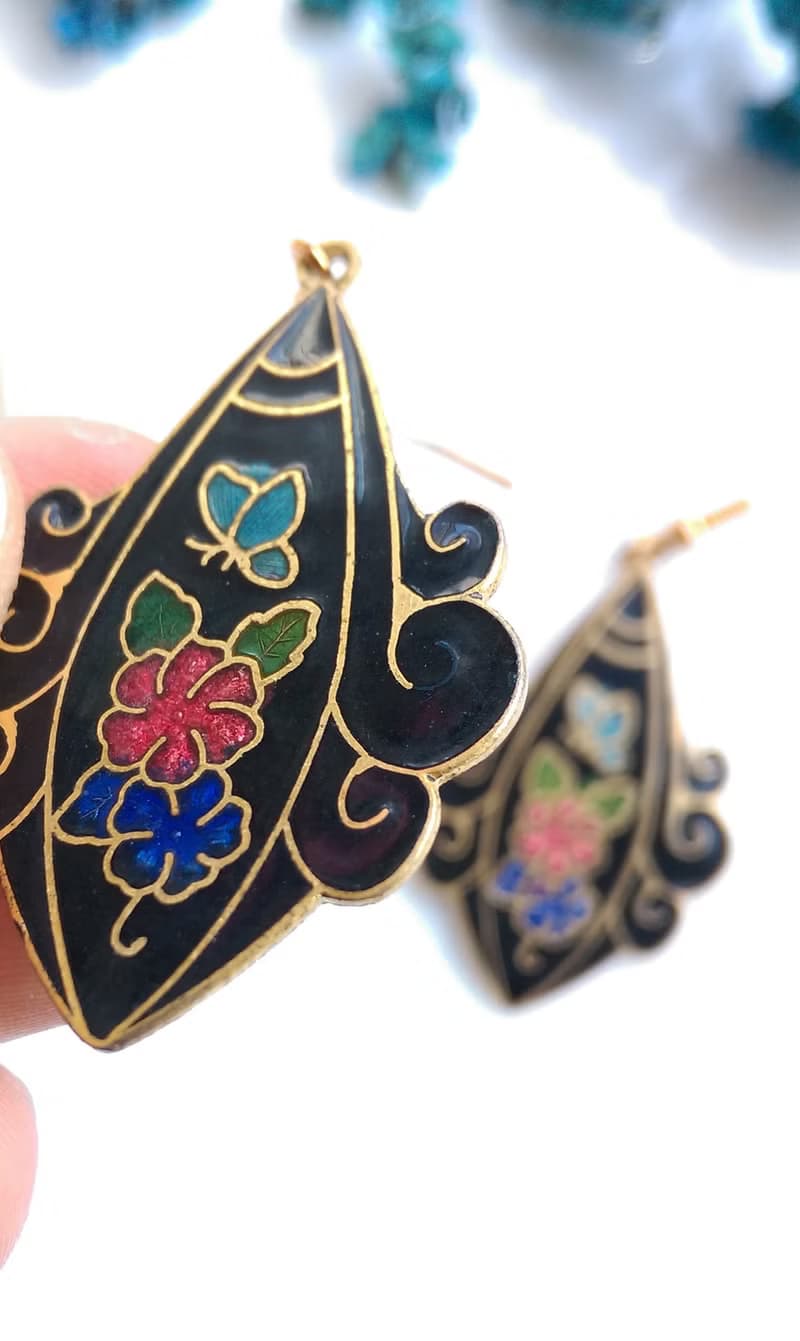 Vintage Jewelry 西洋古董飾品 黑底花卉 景泰藍 耳勾 針式耳環