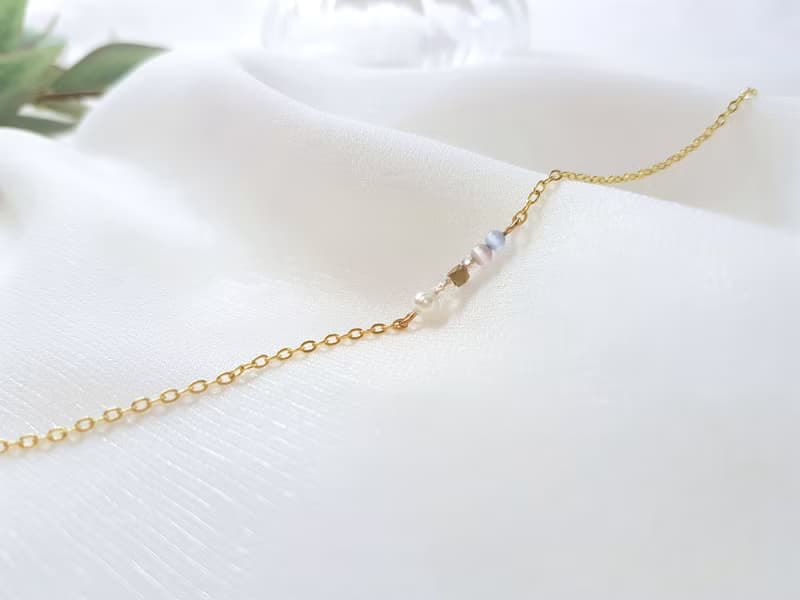 度假小屋 ‧ 貓眼石 珍珠 黃銅 水晶 細手鍊