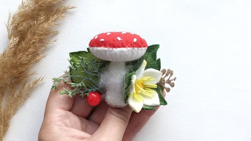 蘑菇和花朵髮夾毒菌髮夾林地配飾派對