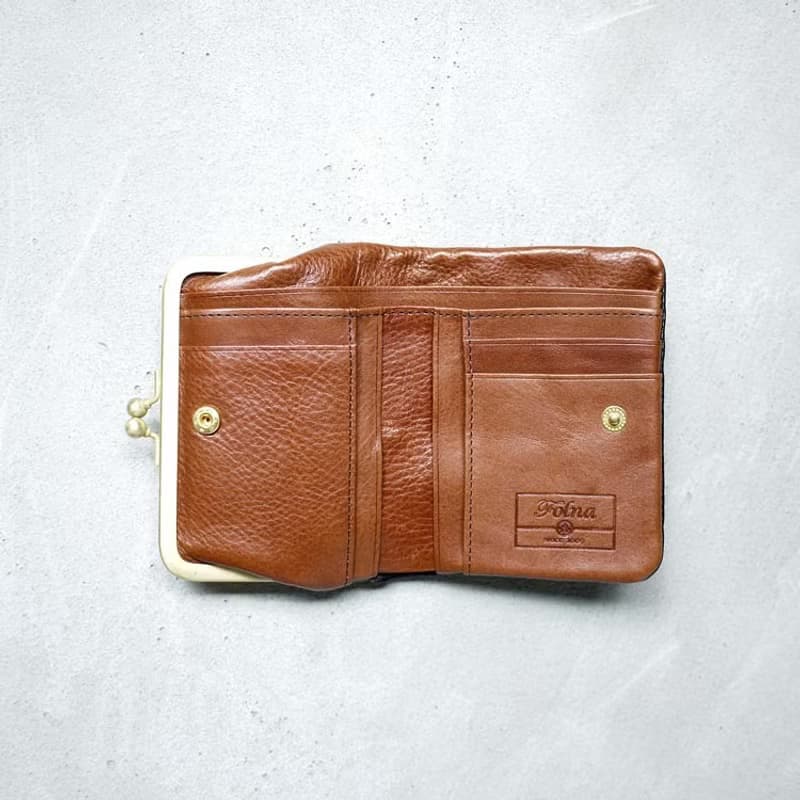優雅品味日本珠扣跳色牛皮短夾  Made in Japan by FOLNA