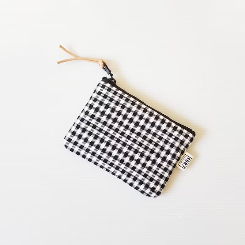 【小方格系】共3色 零錢包 萬用包 卡套 隨身包 拉鏈袋 禮物