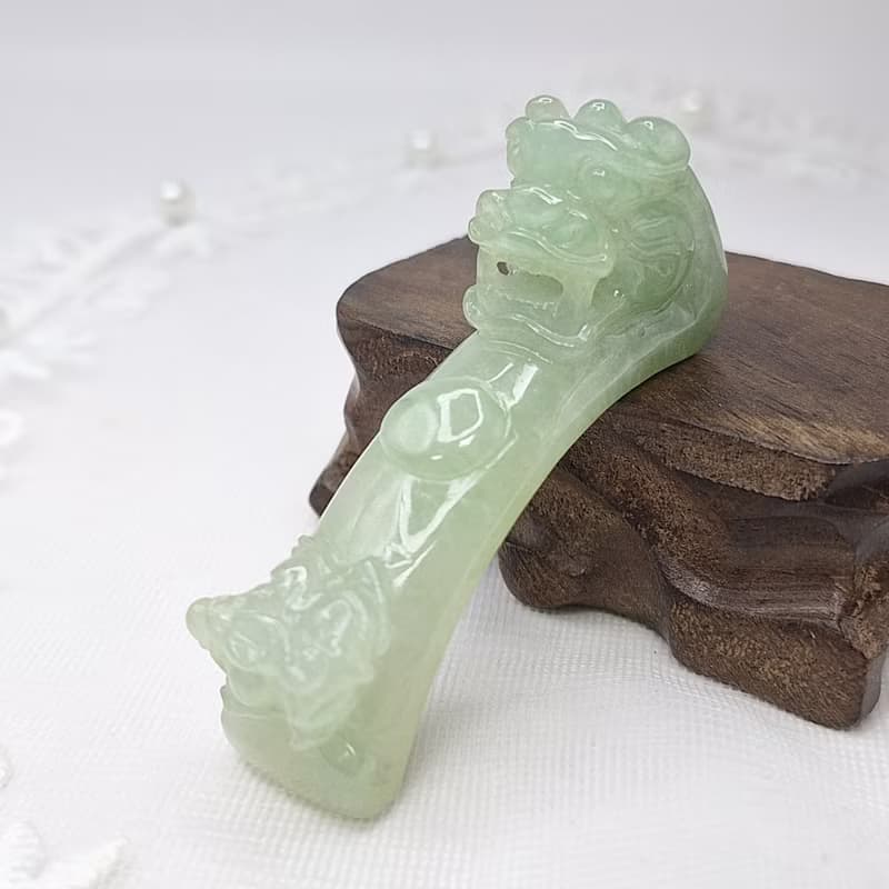 溫潤手工雕刻貔貅龍勾擺件吊墜雙用 |天然緬甸玉A貨翡翠