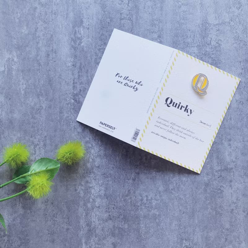 Q / Quirky -琺瑯徽章卡－附信封 開學季 情人卡 萬用字母卡