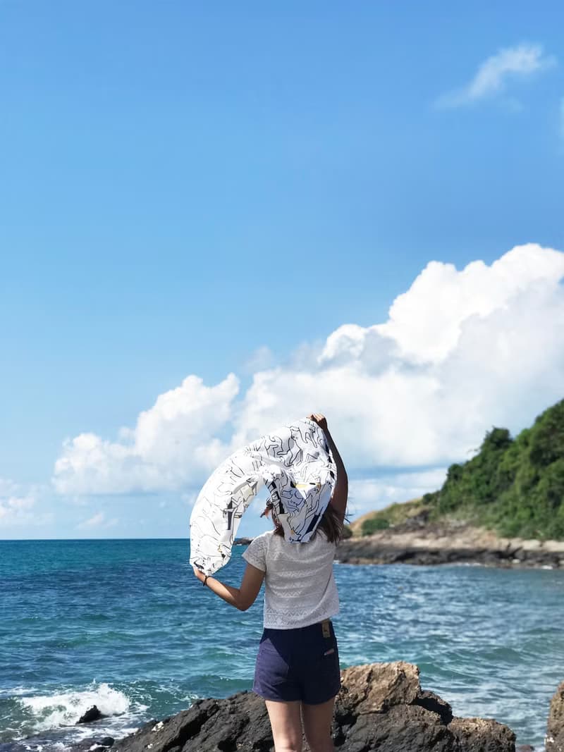 scarf print with calico cat Premium silk satin