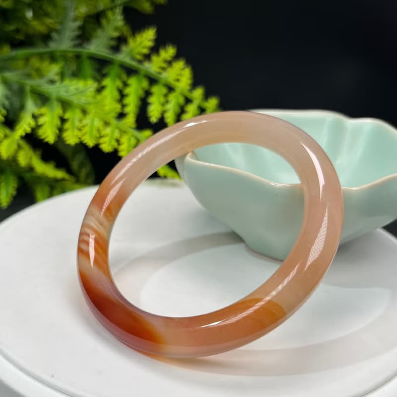 優質 馬達加斯加漸變紅瑪瑙手鐲 56MM 冰潤天眼千層 熱情活力祝福