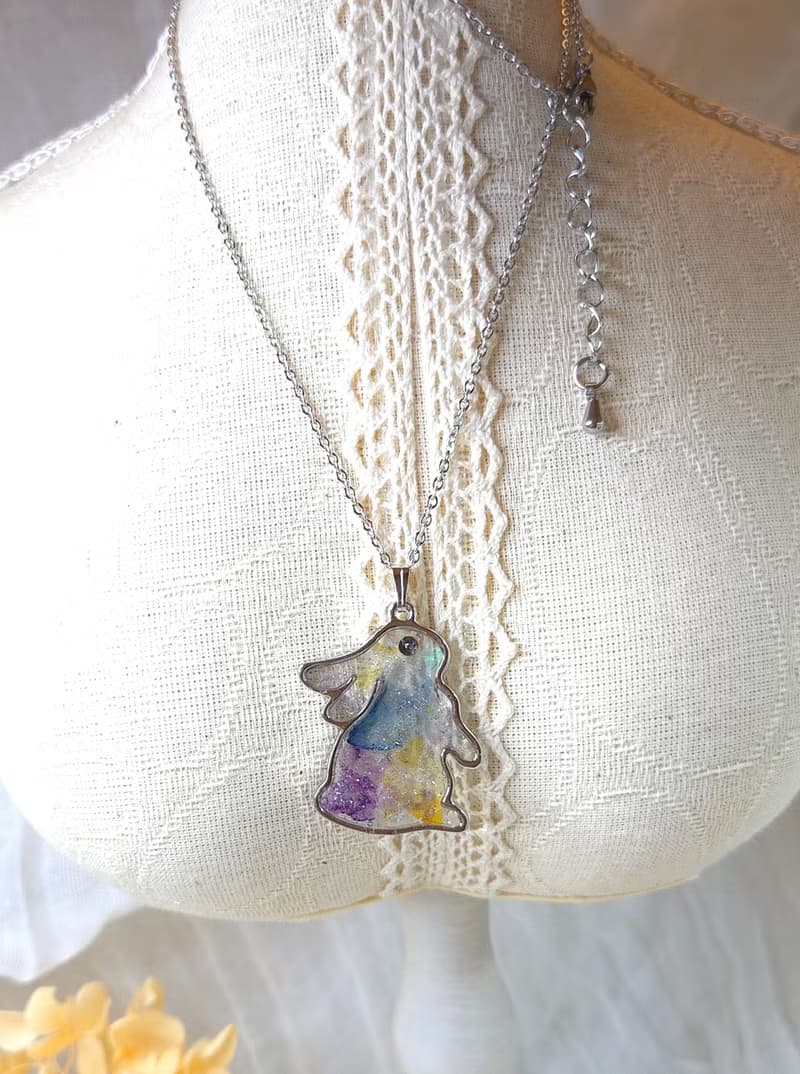 月夜的月兔樹脂項鍊