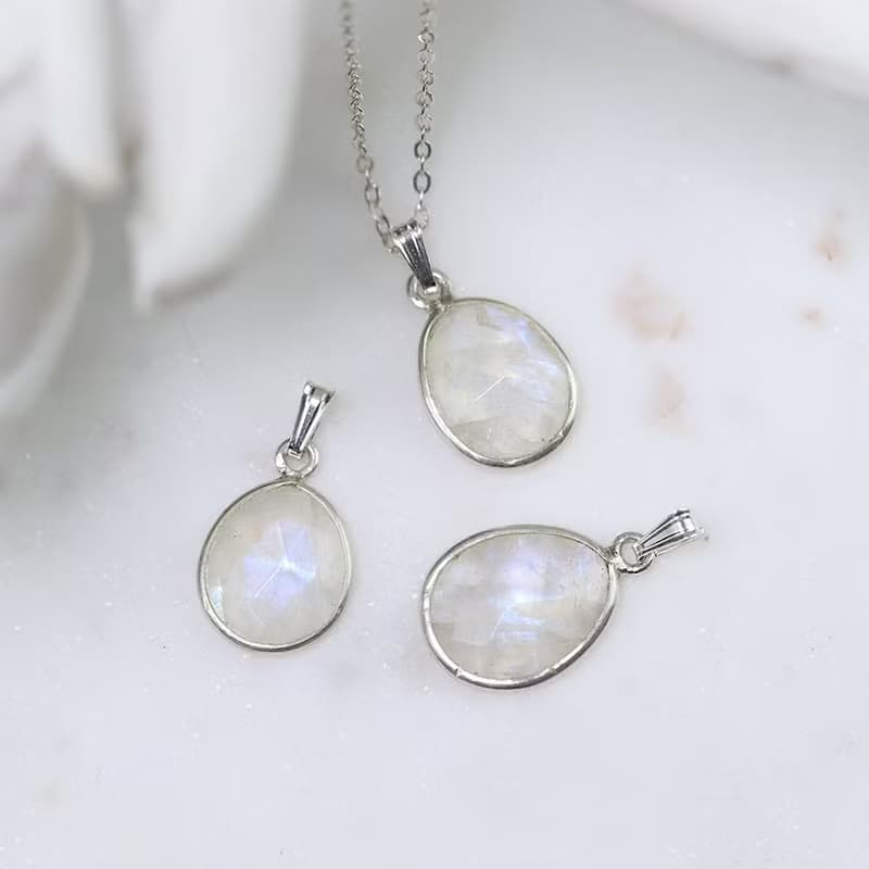 Ice Fragments - Rainbow Moonstone 925 Silver Gemstone Necklace