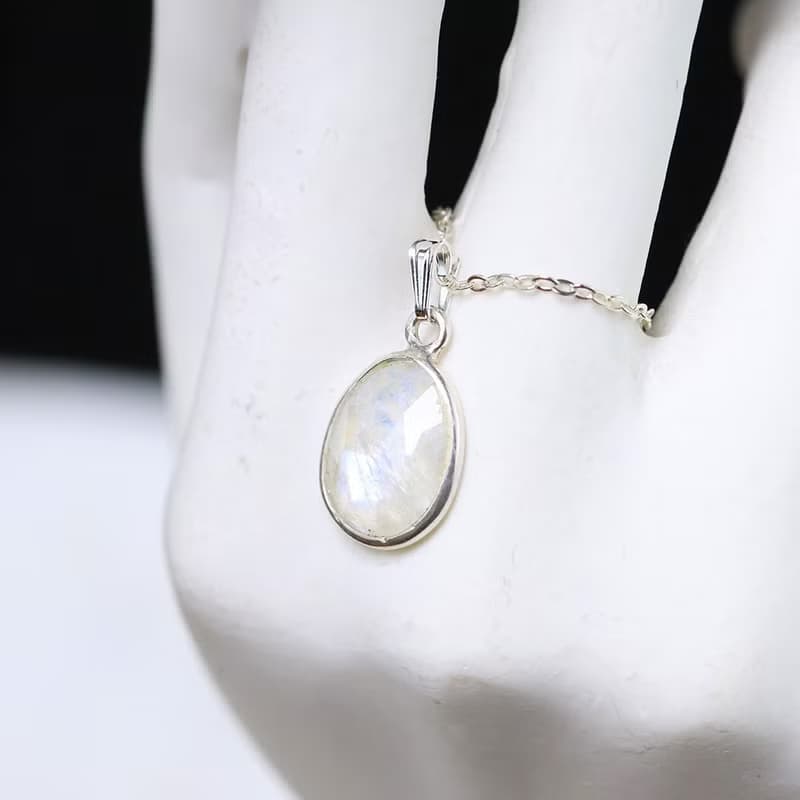 Ice Fragments - Rainbow Moonstone 925 Silver Gemstone Necklace