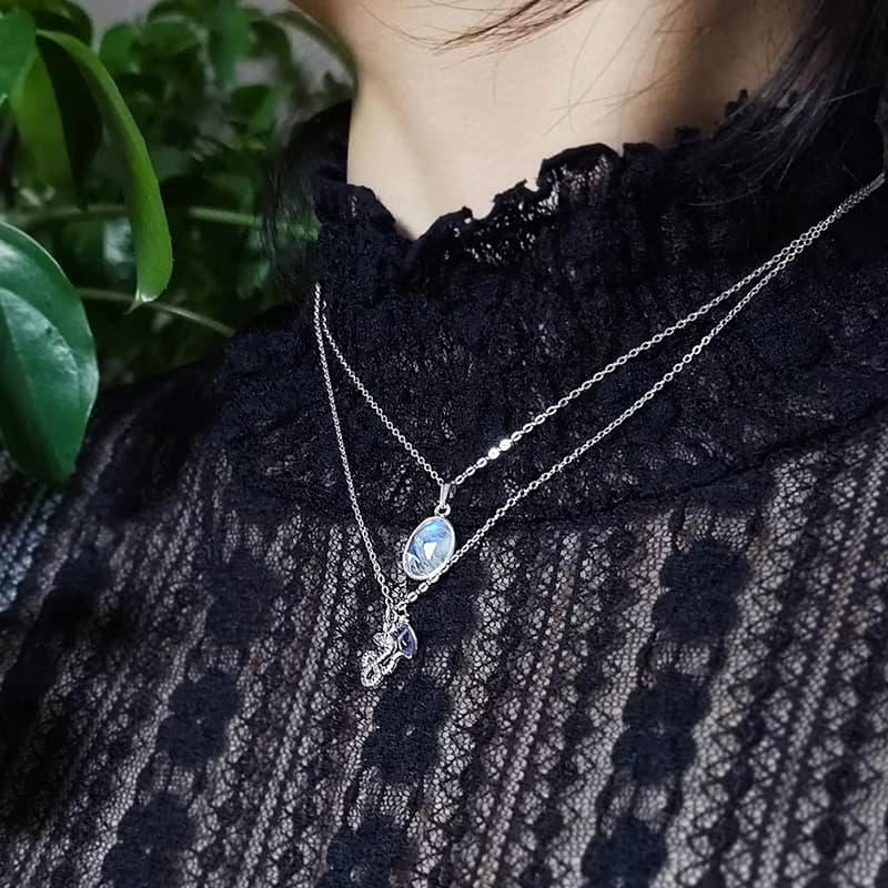 Ice Fragments - Rainbow Moonstone 925 Silver Gemstone Necklace