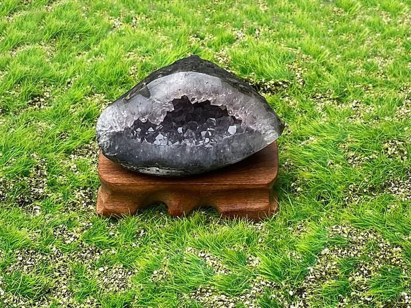 天然原皮原礦小小紫晶錢袋  小小紫晶洞 紫水晶 可消磁晶石小飾品