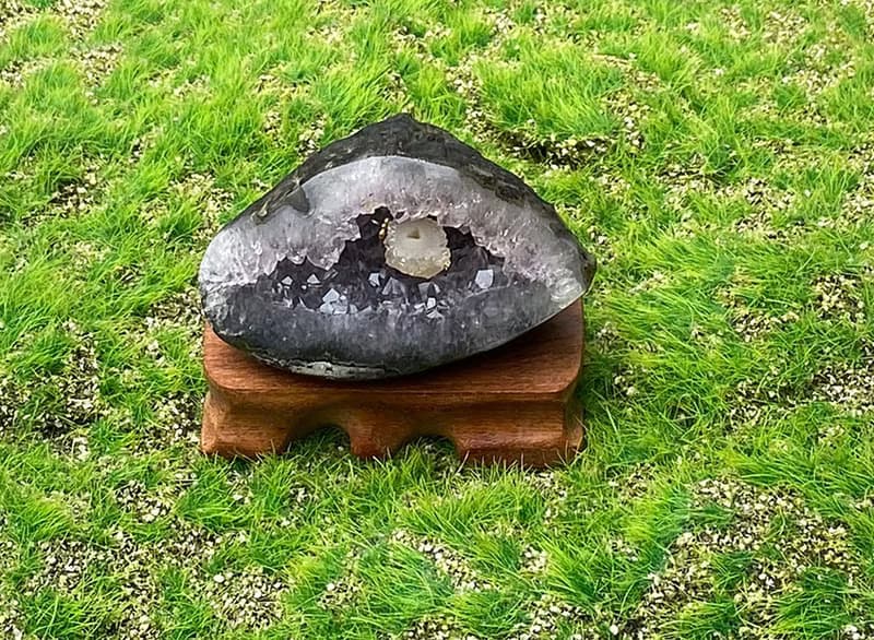 天然原皮原礦小小紫晶錢袋  小小紫晶洞 紫水晶 可消磁晶石小飾品