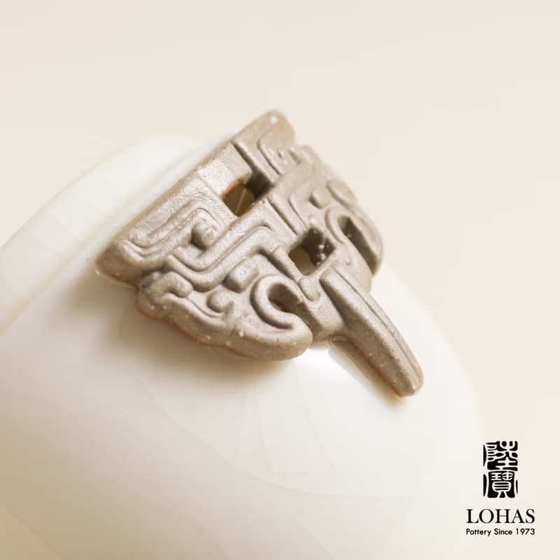 陸寶LOHAS 國立歷史博物館 聯名 春秋獸面玉飾 1壺1杯+便攜布袋