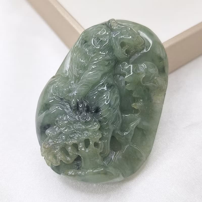 冰潤油清帶藍飄花上山虎 | 天然緬甸玉A貨翡翠