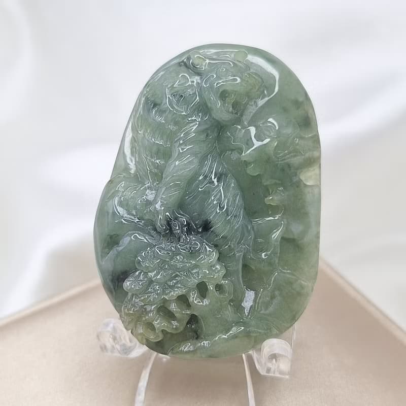冰潤油清帶藍飄花上山虎 | 天然緬甸玉A貨翡翠