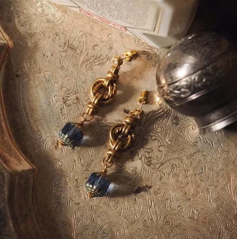 復古麻花鎖鏈 黃銅玻璃珠耳環 藍