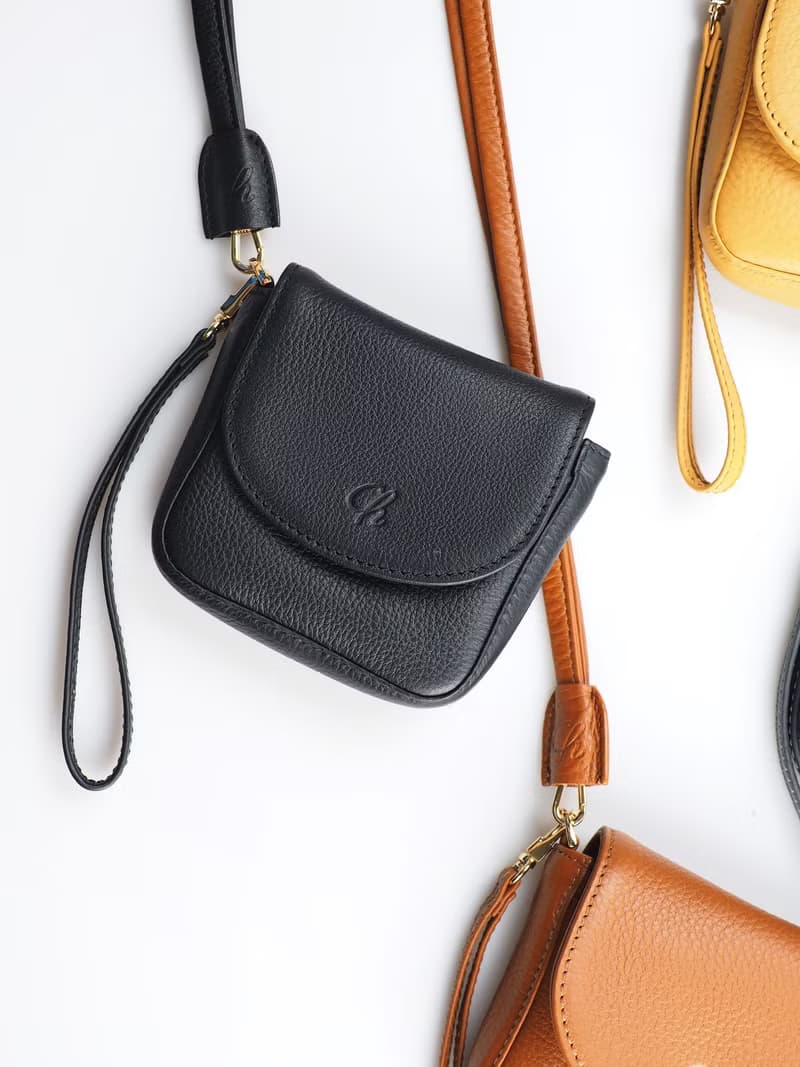 Muffin (Black) : Mini wallet, Neck bag, Black, Tiny pocket, Cow leather