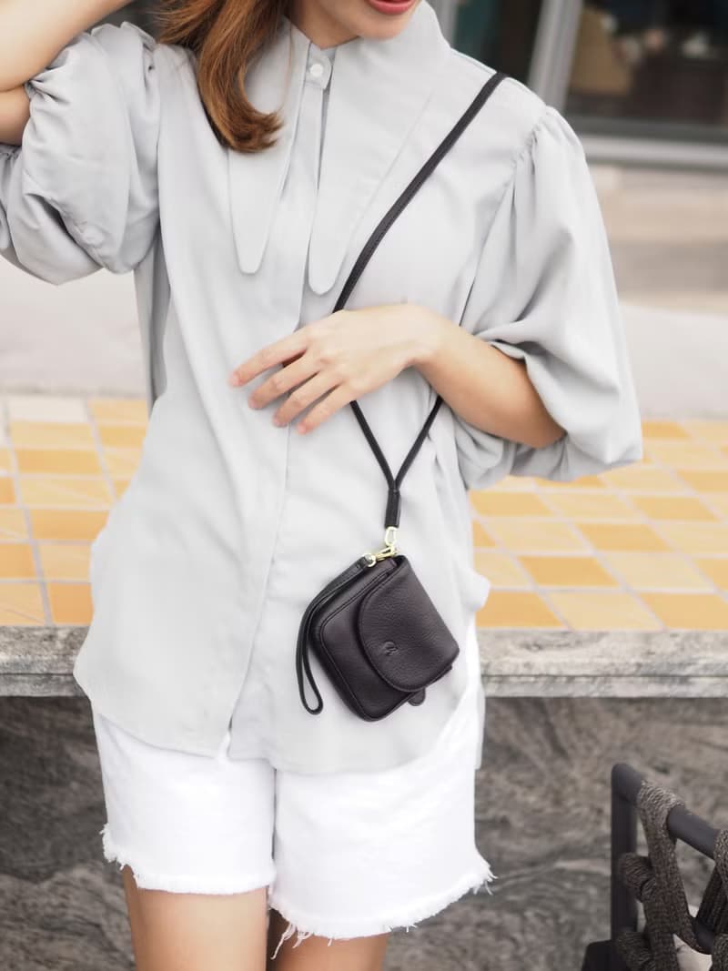 Muffin (Black) : Mini wallet, Neck bag, Black, Tiny pocket, Cow leather