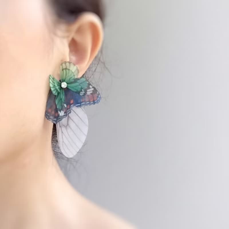 蝴蝶薄紗耳環一對&水鑽925銀耳針式 pierced or clip-on earring