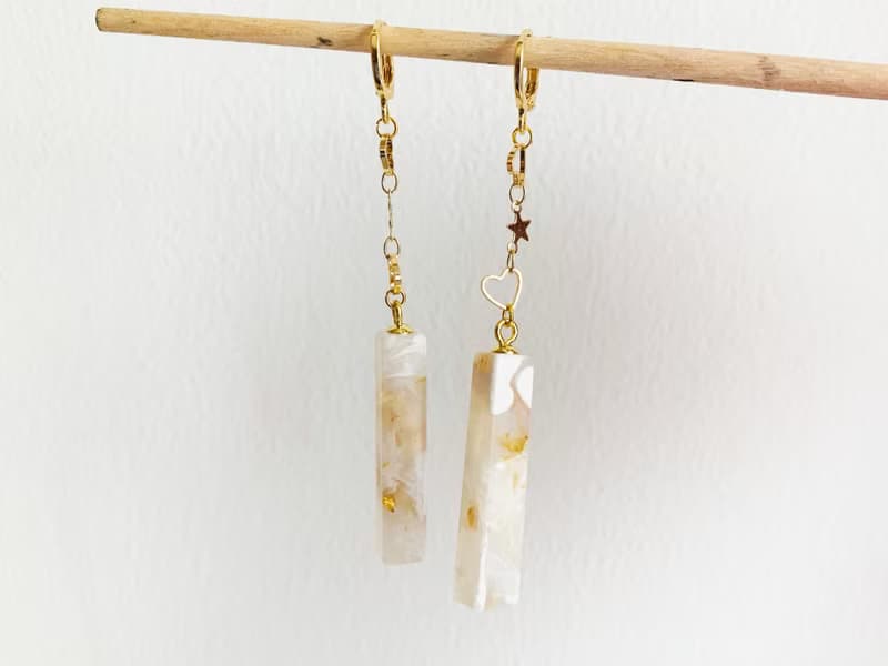 White dangle drop resin earrings. Wedding earrings. Bridal elegant earrings