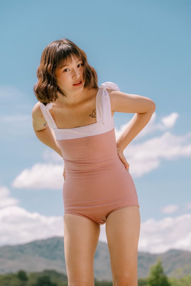 Little Bow : Nude