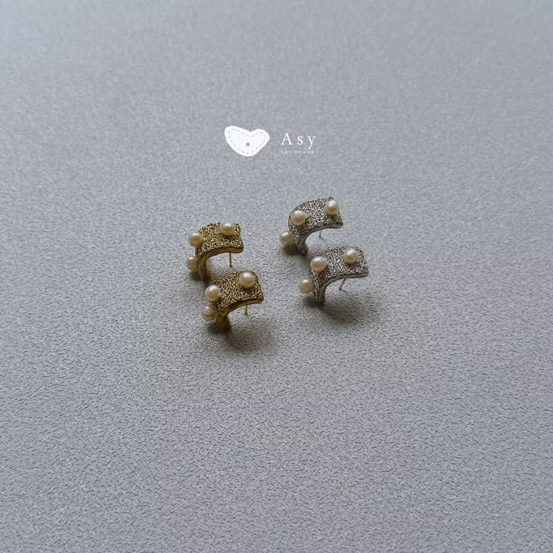 C圈刺繡耳環 - 珍珠縈光・金 / 珍珠縈光・銀