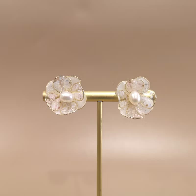 秘密花園 | 耳針耳夾 | 手繪樹脂水晶花飾品