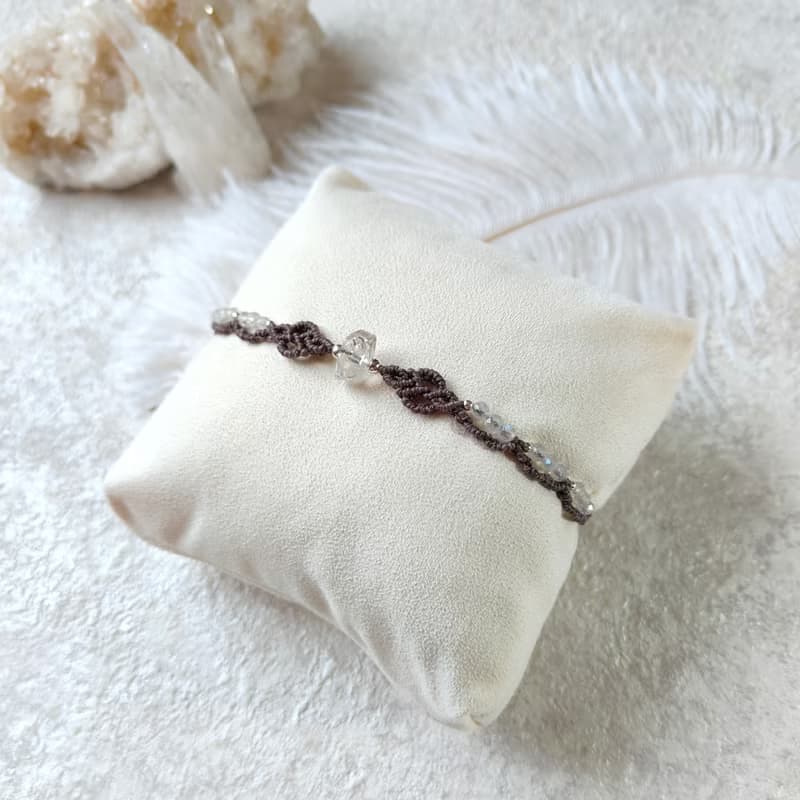 閃靈鑽。月光石。南美巴西蠟線編織手鍊