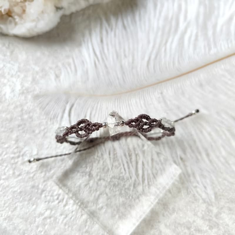 閃靈鑽。月光石。南美巴西蠟線編織手鍊