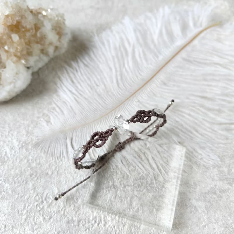 閃靈鑽。月光石。南美巴西蠟線編織手鍊