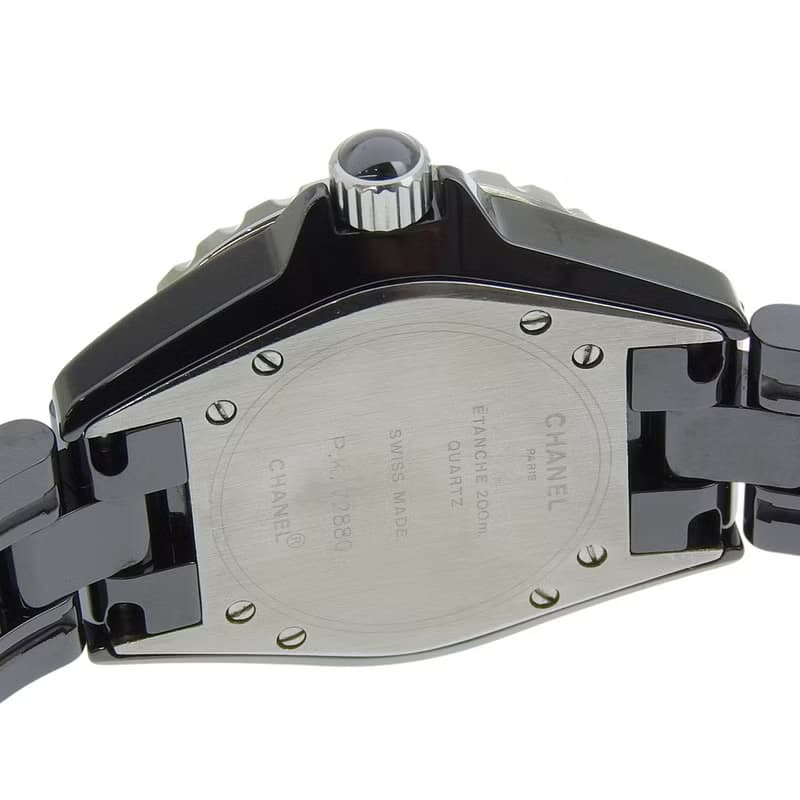 【日本直送】シャネル CHANEL J12 腕時計 H0682 セラミック クオーツ アナログ表示 黒文字盤 レディース【中古】