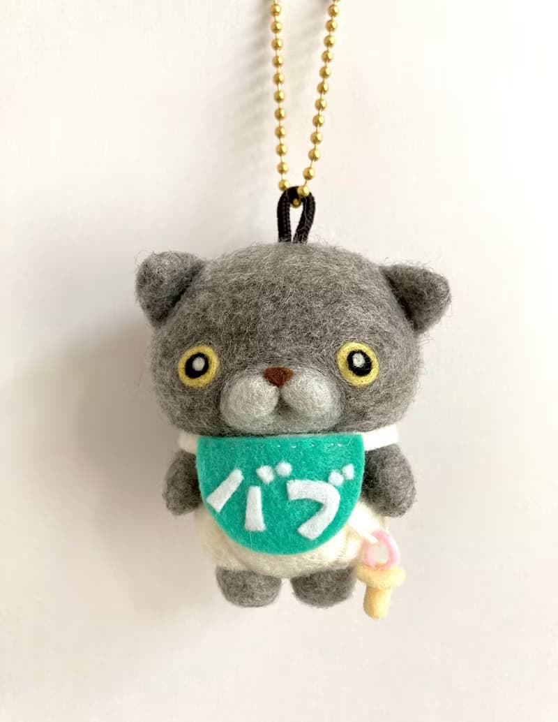 子猫ちゃんマスコット　クリアミニポーチ付