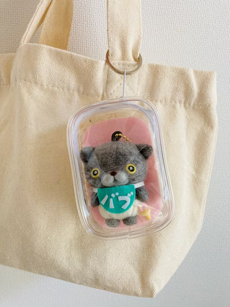 子猫ちゃんマスコット　クリアミニポーチ付