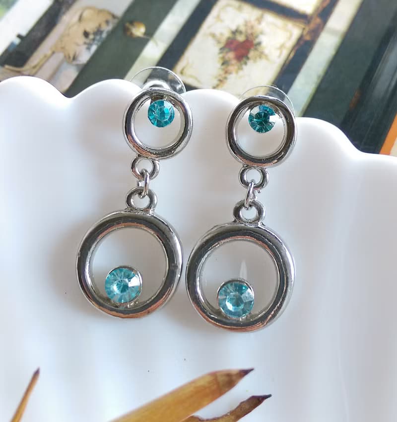 Vintage Jewelry 西洋古董飾品 銀色調 垂墜 沁藍 針式耳環