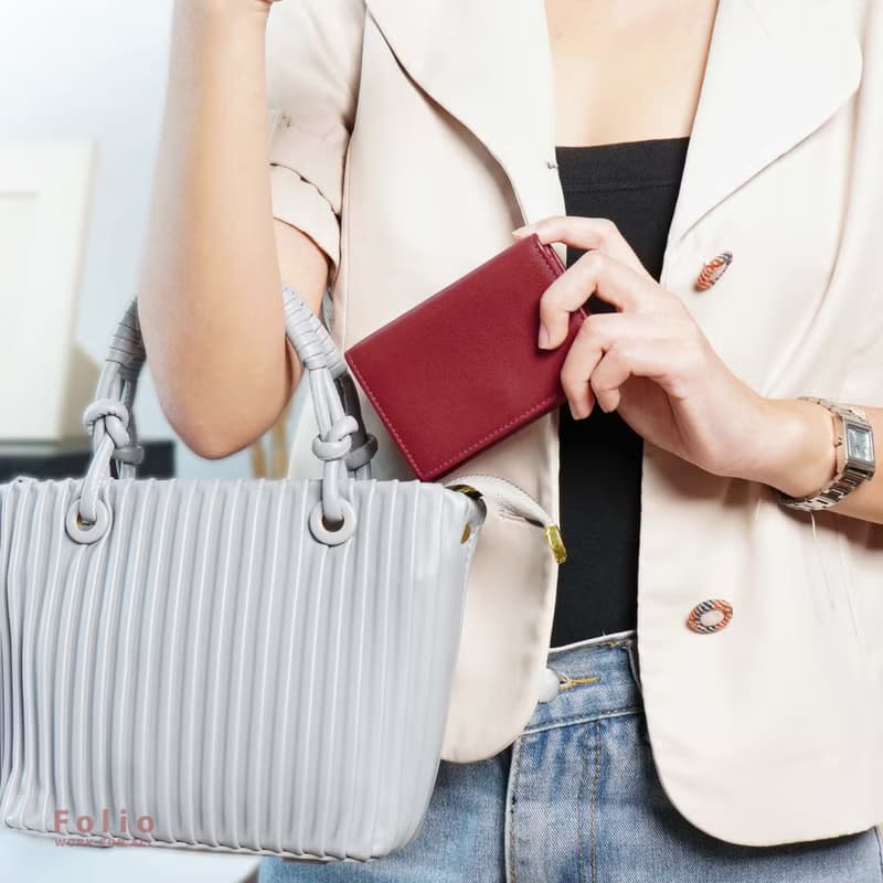 Folio : Frida mini triple wallet