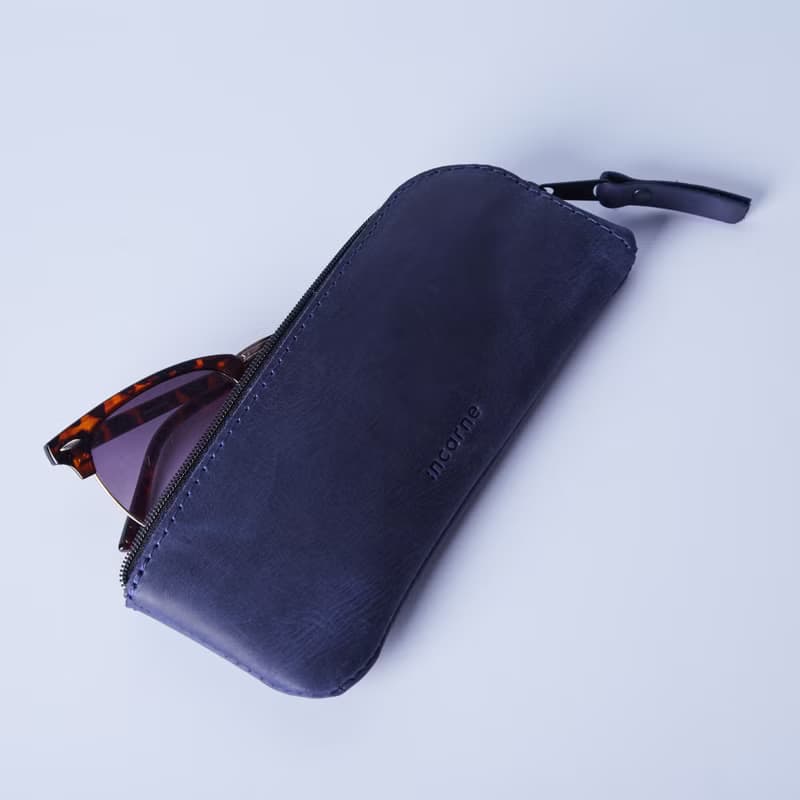 藍色真皮眼鏡盒 – 時尚皮革配件禮品