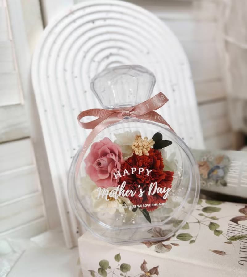 【蕎翎工作室】永生康乃馨香水瓶花禮 母親節花禮
