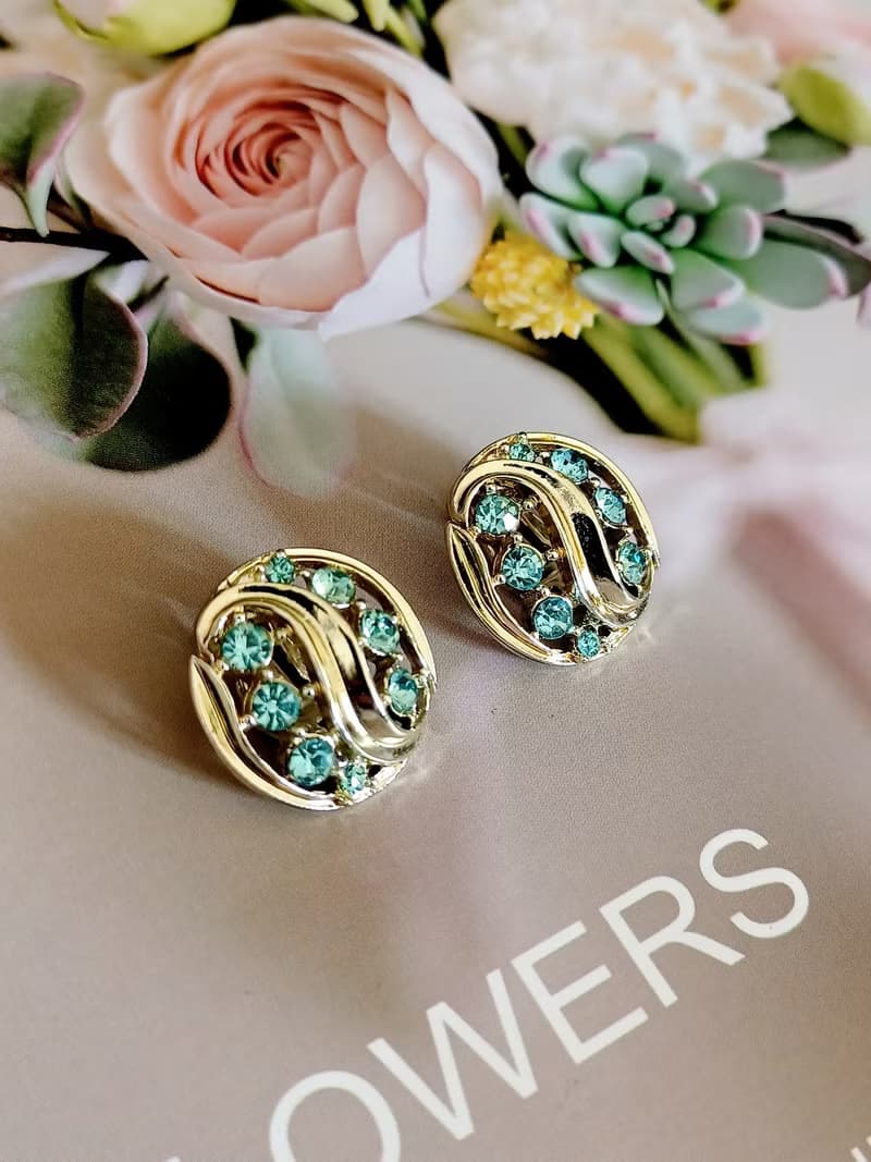 vintage jewelry  LISNER 繽紛藍色萊茵 夾式耳環