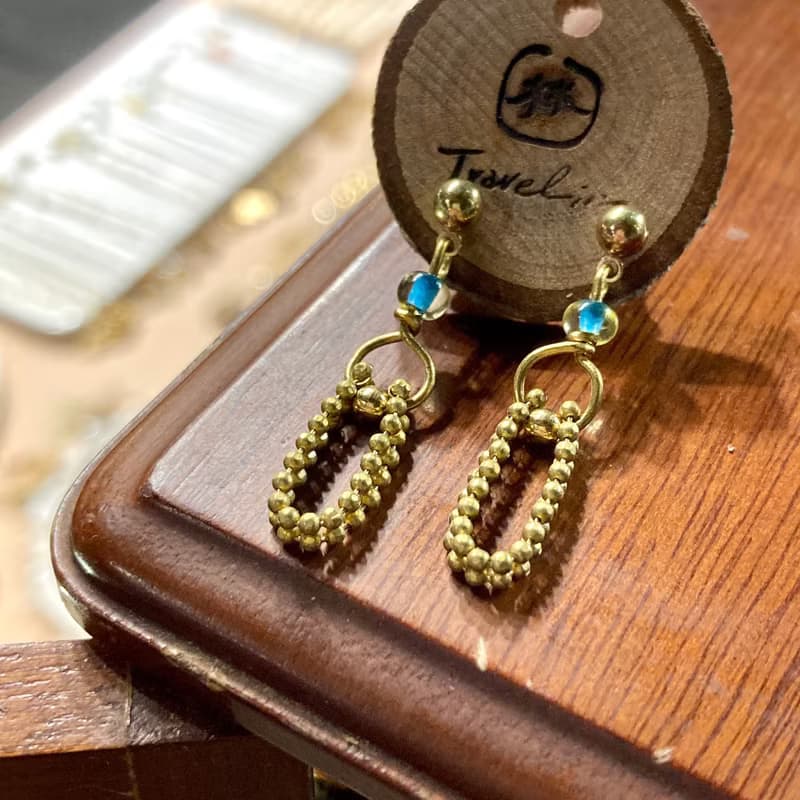 老林雜貨 | 琉璃珠設計黃銅耳環(針式 / 夾式)