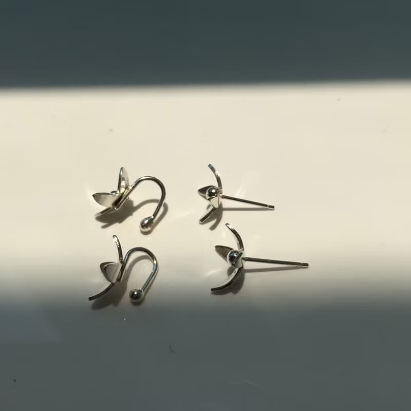 / 小草花b  /純銀耳環-925純銀耳針 / 夾式耳環