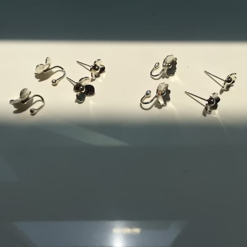 / 小草花b  /純銀耳環-925純銀耳針 / 夾式耳環