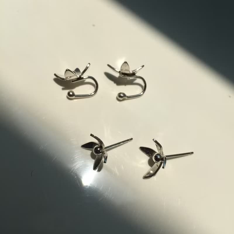 / 小草花b  /純銀耳環-925純銀耳針 / 夾式耳環