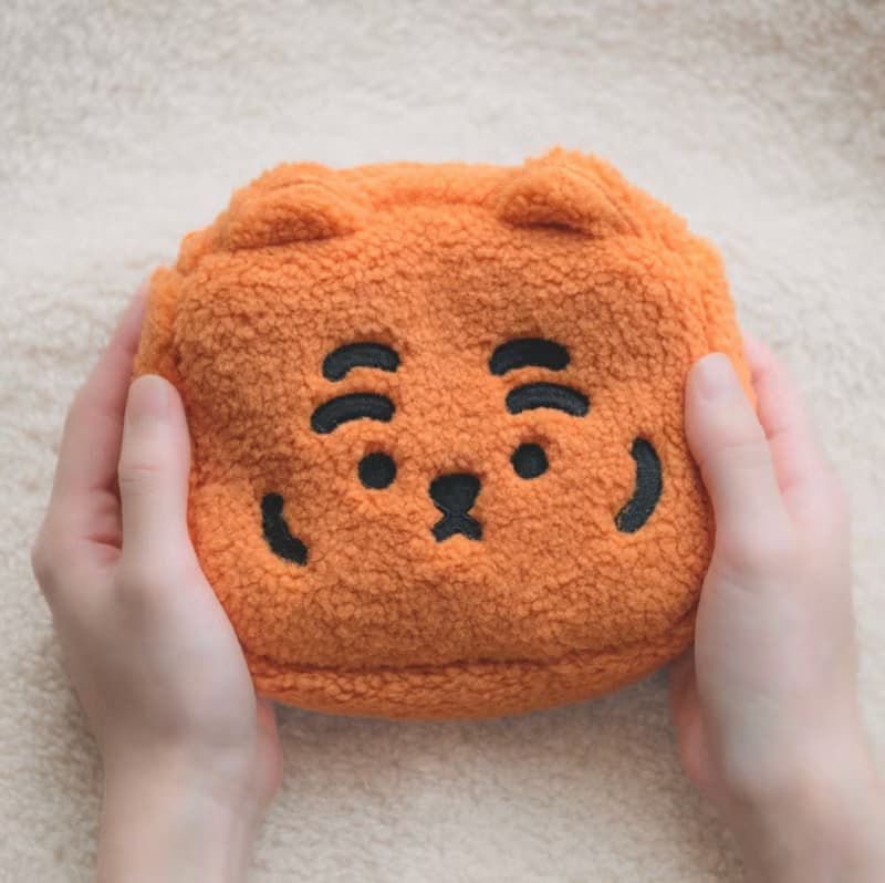 躺肥虎  方型毛絨收納包 / 零錢包 / 拉鍊收納袋