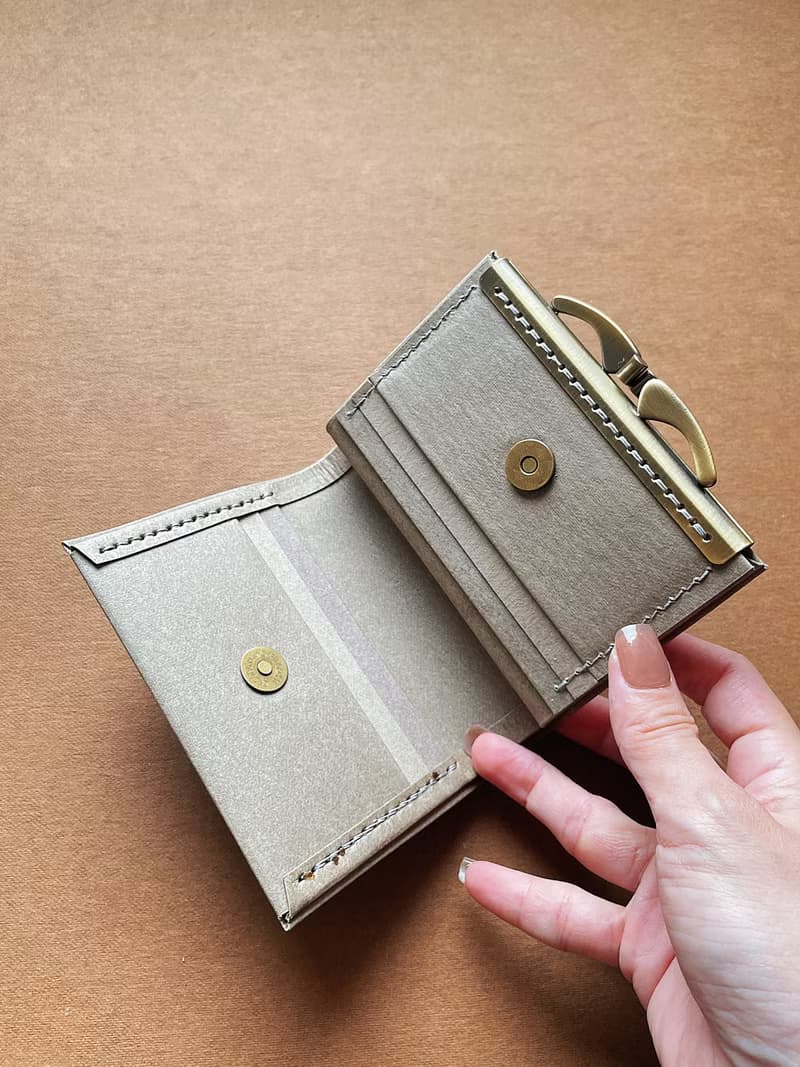 - 水洗紙口金短夾 /-*岩灰*2025新品*素食紙皮革
