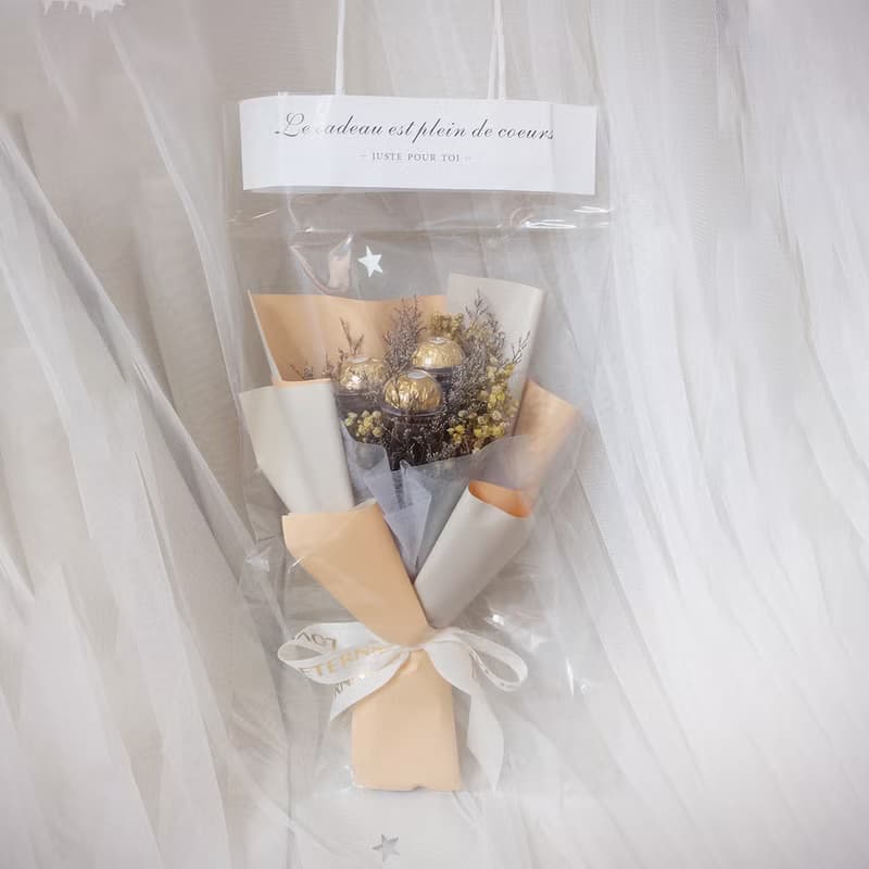 五顆金莎花束 /永生花/乾燥花束/情人節花束/生日禮物/禮物