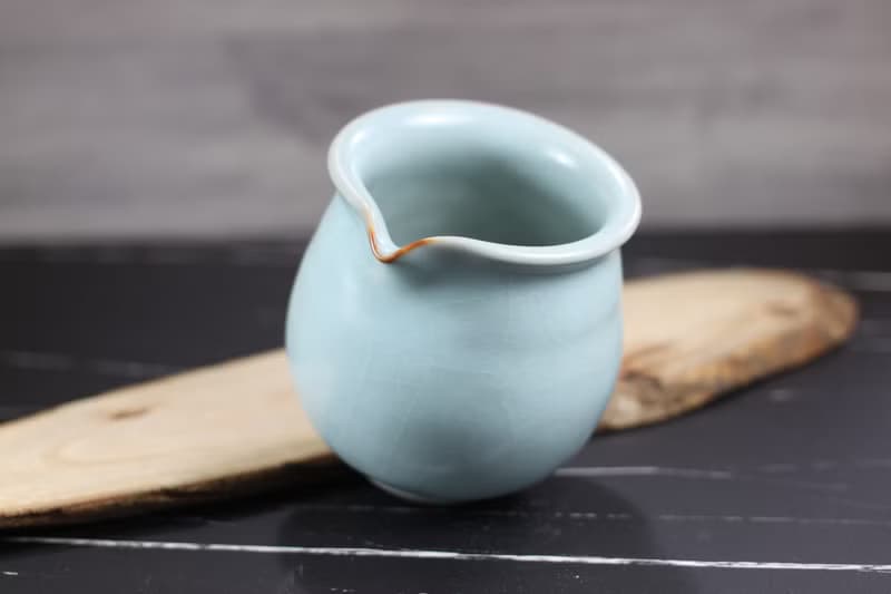【送禮好物】360~400ml 汝窯無把 手拉坯 咖啡下壺 茶海 公道杯