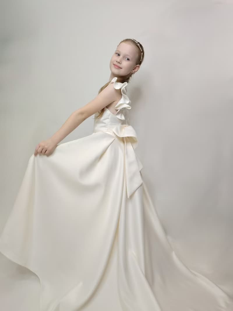 適合女孩參加婚禮 生日的時尚花朵禮服