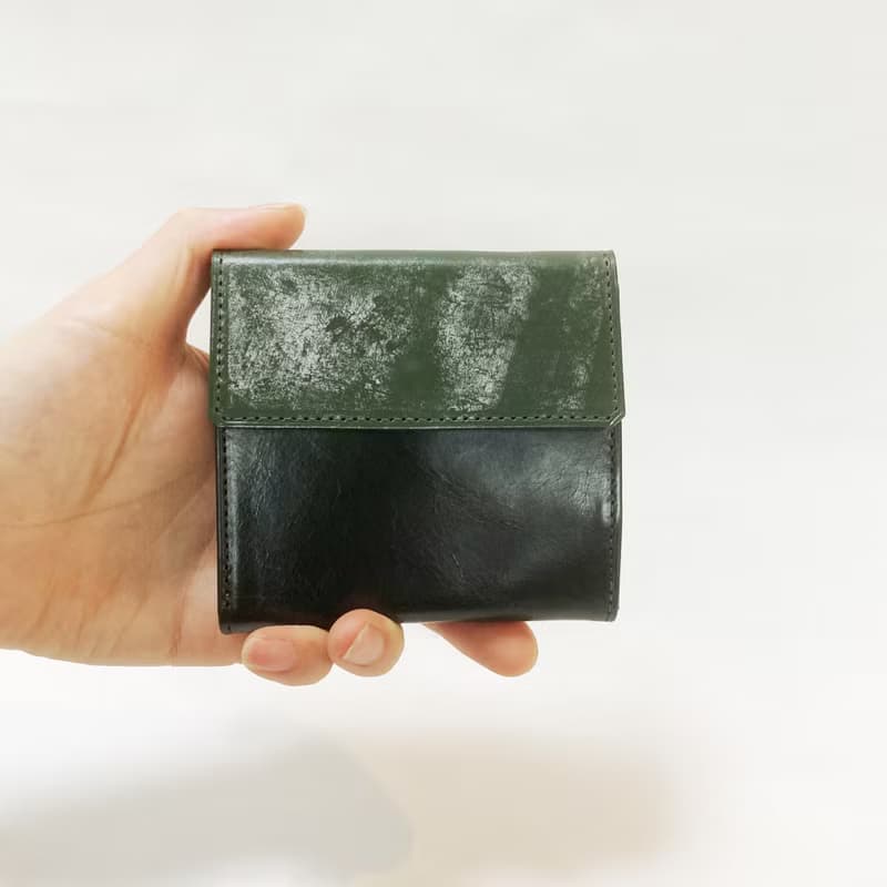Cramy L字フラップウォレット　英国産ブライドルレザー　Green×日本産仔牛革　Black